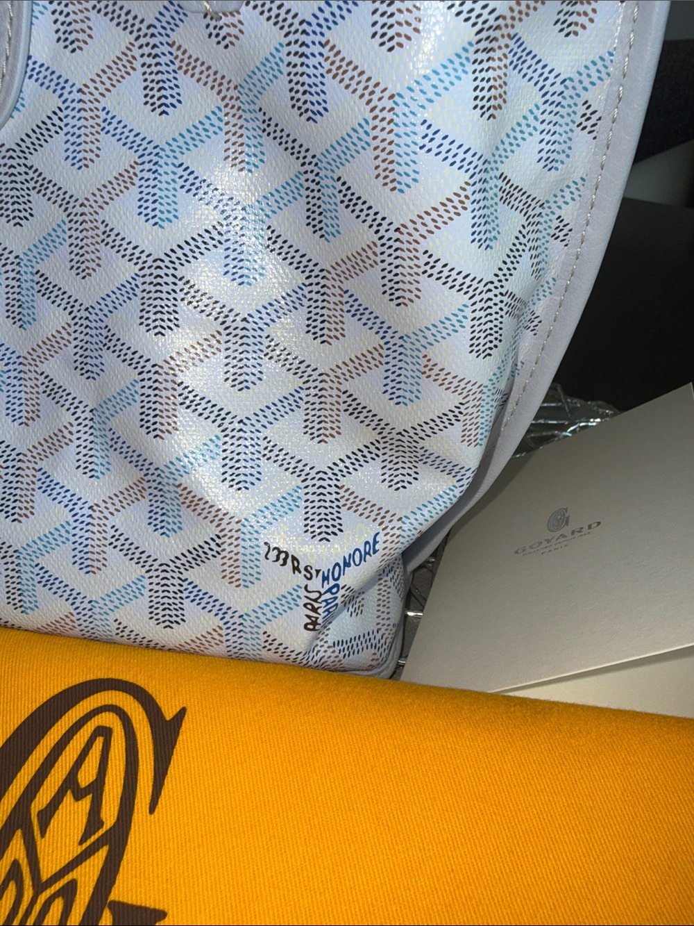 Limited edition Goyard Mini Tote in Light Blue and White - Picture 9 of 12